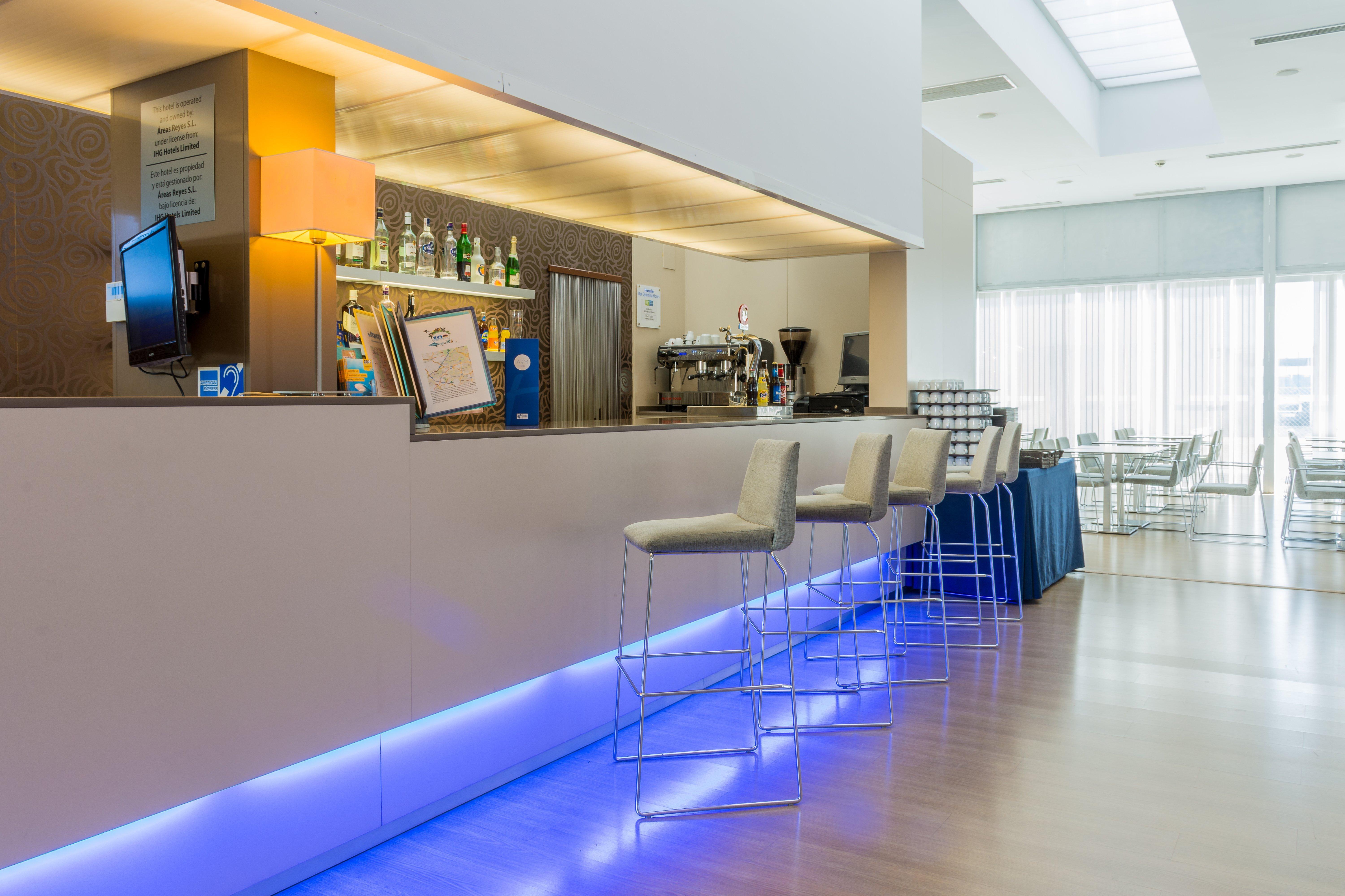 Holiday Inn Express Madrid Leganes By Ihg Zewnętrze zdjęcie