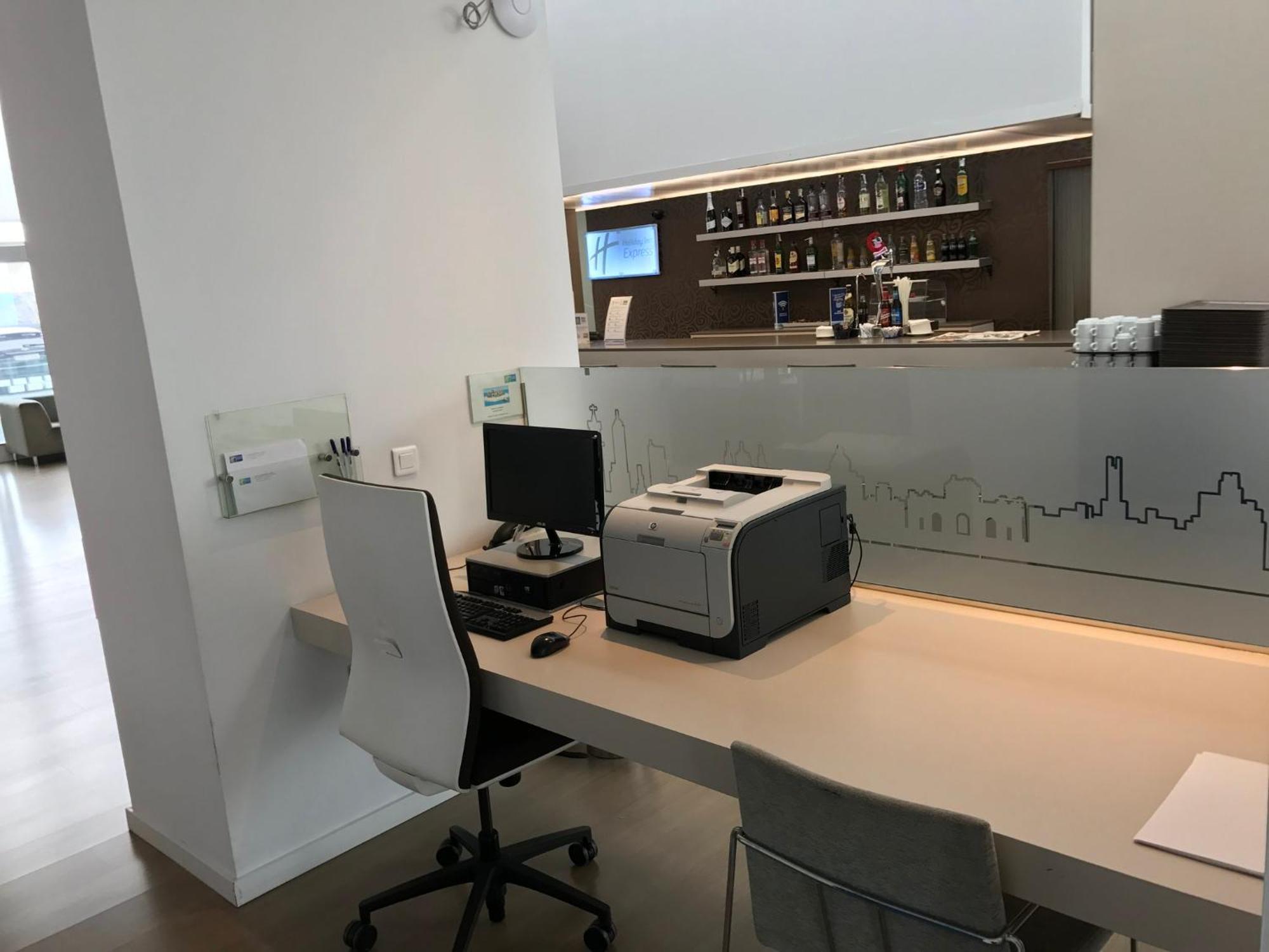 Holiday Inn Express Madrid Leganes By Ihg Zewnętrze zdjęcie